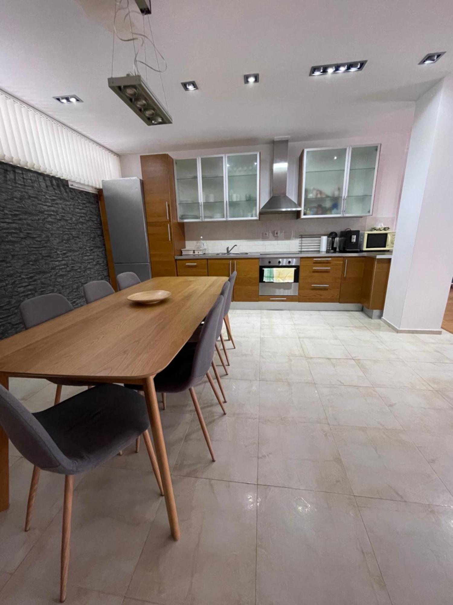 Jd Apartment Liptovsky Mikulas Bagian luar foto